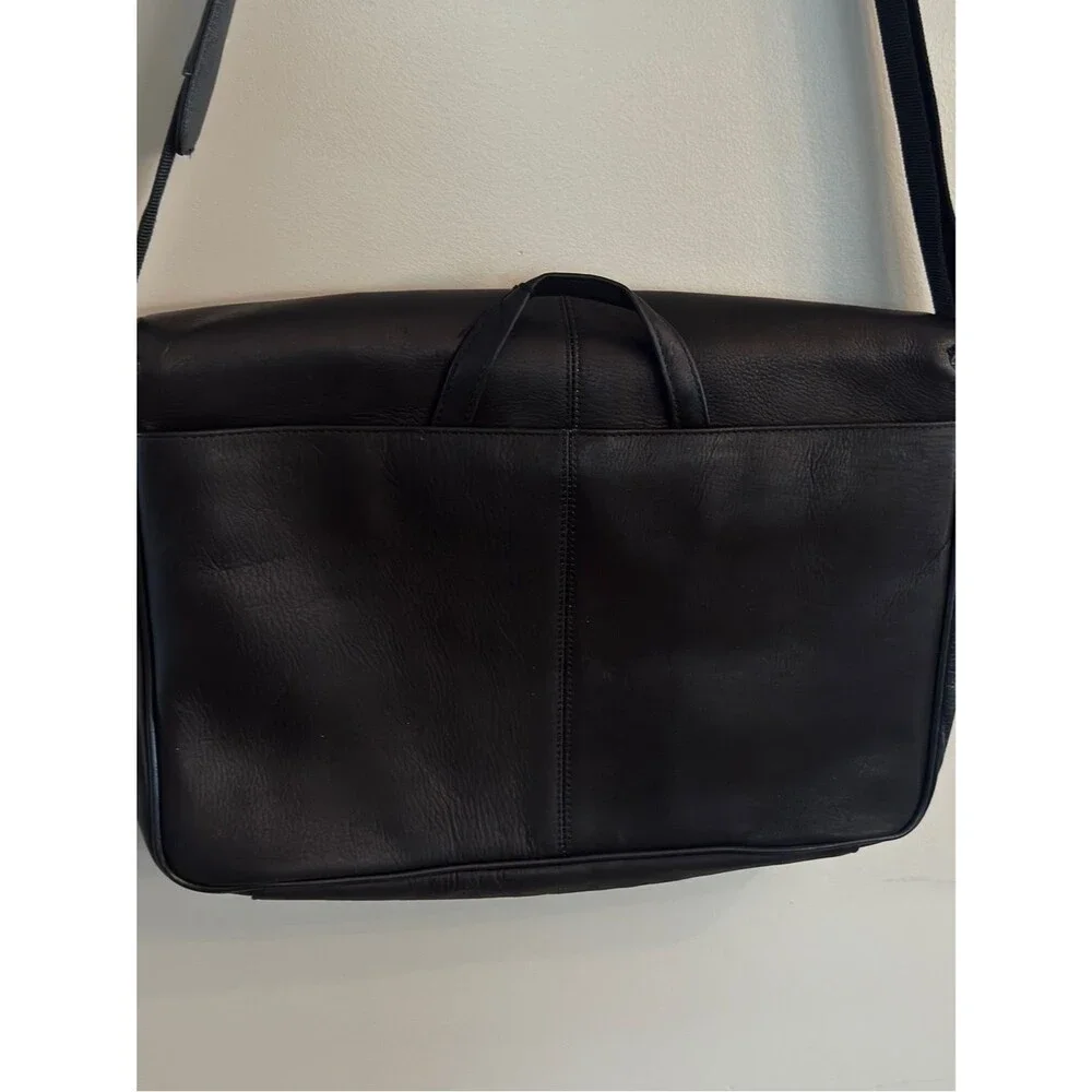 Kenneth Cole Black Leather Messenger COLOMBIAN LEATHER CROSSBODY MESSENGER BAG
